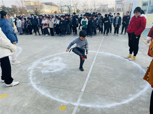 黄甲小学“我运动我健康”冬季三项赛