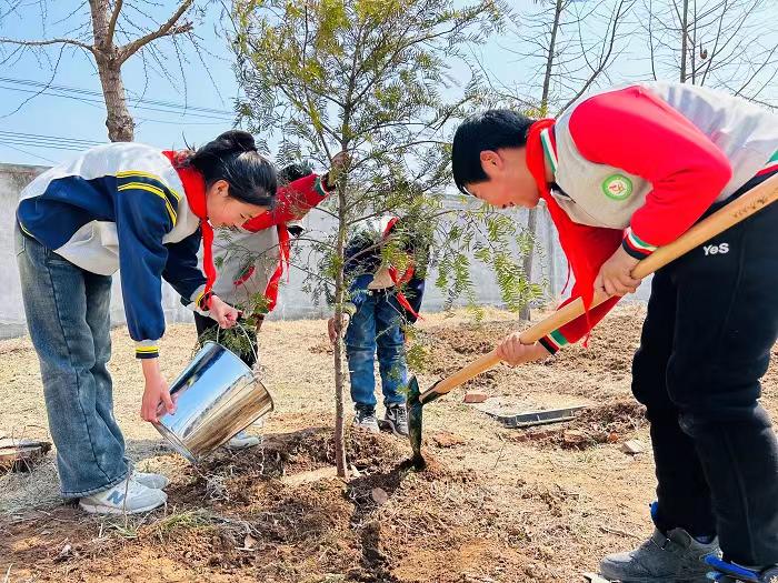 护森林防林火，为校园植新绿——马陵山镇广玉小学举行植树节主题活动